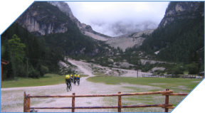 Peder�-H�tte - Auffahrt zur Fanes Alm (Limojoch)