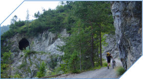 Weg zum Dirstentrittkreuz